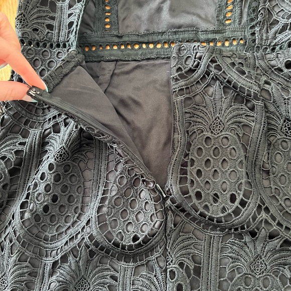 Black Crochet Overlay Balloon Sleeve Dress - Picture 6 of 10